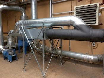 Filter- en koelinstallatie voor conditionering grondstoffenafweegruimte.